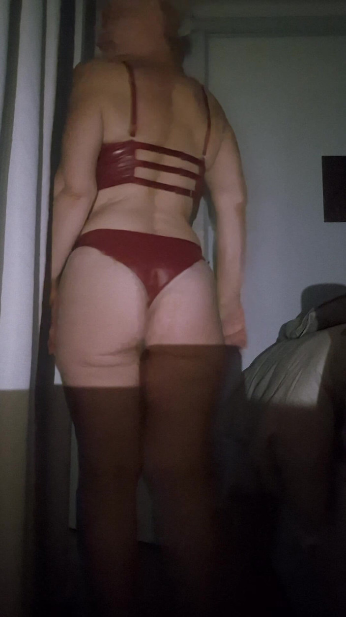 Sofy13: Jestem cały rozgrzany, mokry i