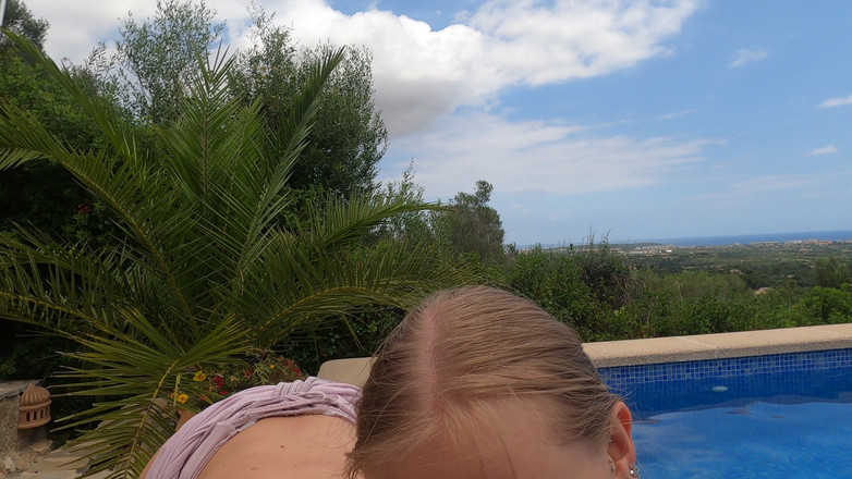 Lesbo Cloud: 2 Lesby Kouří Péro a Chtějí Být Šukané