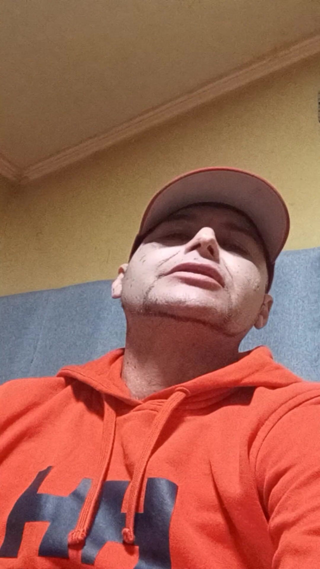 I Hope You're Too Hot so I Can Send You My Dick (Venamamarla)