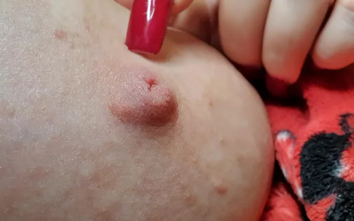 JJ Jewel BBW: Horny BBW Plays with 36jj Boobs &amp; Nipple