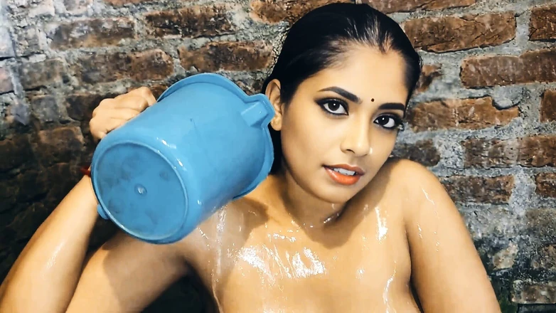 desi bhabhi videos: Бхабхі трахає дупу в дупу з брінджалом