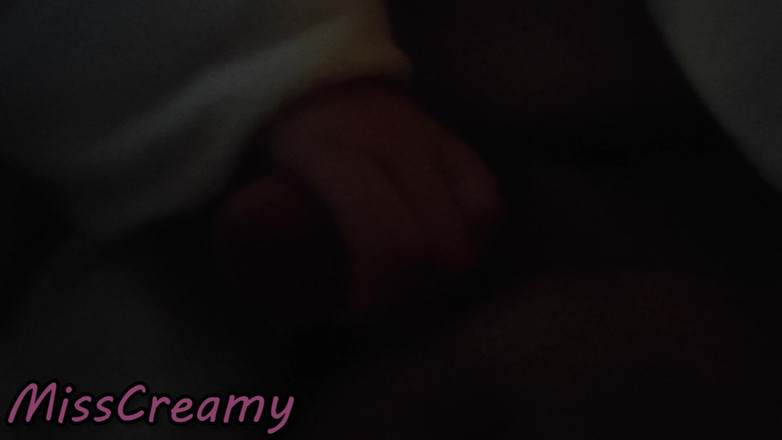 Miss Creamy: Mostrando o pau! Sexo arriscado em spa Professor finge massagem...