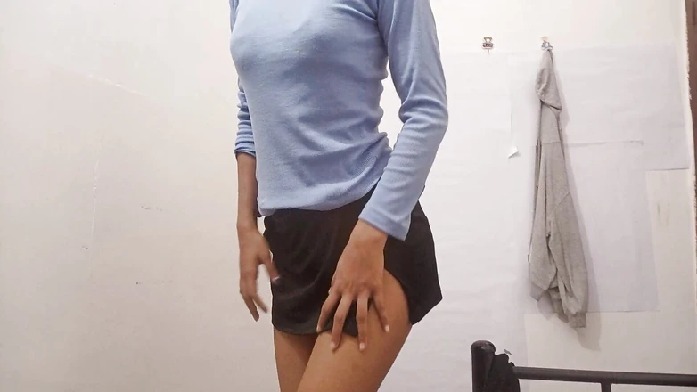 desigirl93: भारतीय हॉट देसी प्रेमिका हस्तमैथुन कर रही है