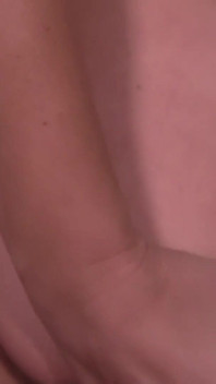 Sexy milf amputada Ariella masturba um pau grande