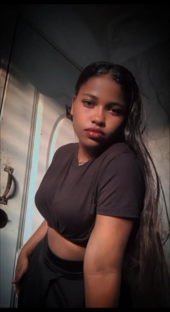 Minayi: İçeriğimi seviyorsanız neden beni mavimle aramıyorsun ve harika şeyler göreceksiniz