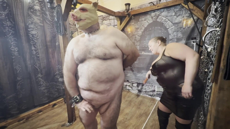 Aaexperiencesltd: Domina Satana and Satana's Piggy