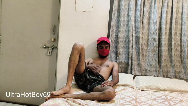 UltraHotBoy69: Momente fierbinți care se expun