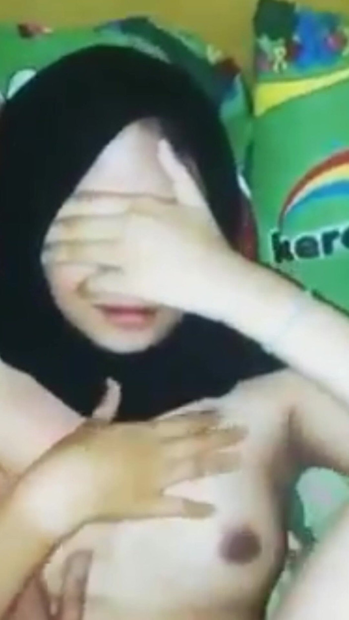 Noah: Bir Kadının Hijab Küpe Takma Hakkı