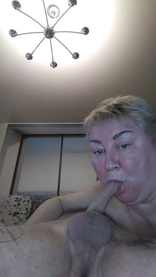 Zona901: Slobbery blowjob with a deepthroat from mother-in-law