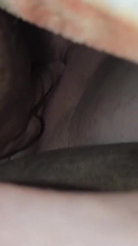 Having My Pussy Rubbed While I Watch TV - Mama_foxx94