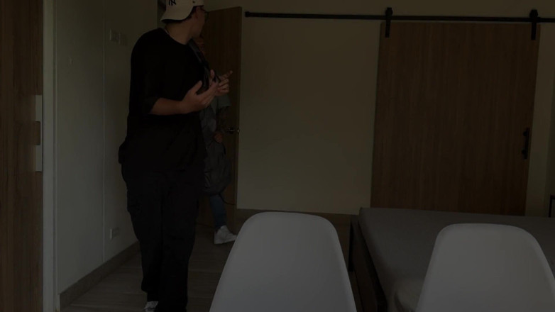 Carla Morelli: Kolumbijska mamuśka macocha rucha penisa pasierba najlepszego przyjaciela, międzyrasowego z...