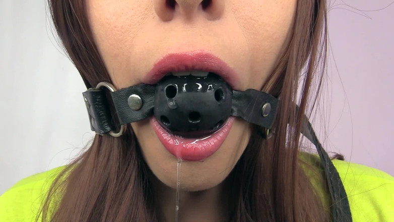 Quinn brooks: Gag Talk W / Tons of Drool-wmv