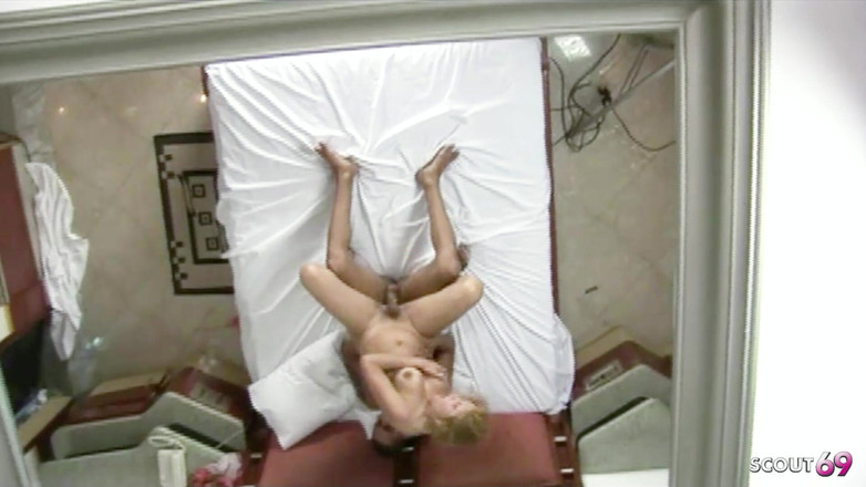 Shemale TS Collection: Blonďatá Latina Shemale šuká análně v hotelu