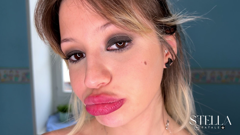 Stellafatale: Raspberries Lip Trembling