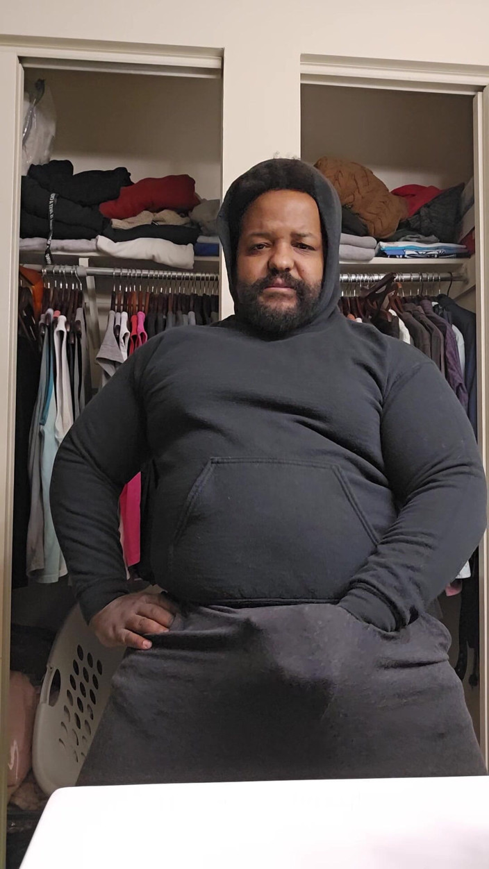 Eddie Venezuela: Thick Bearded Stepdaddy Blows Load Through Pajama Pants