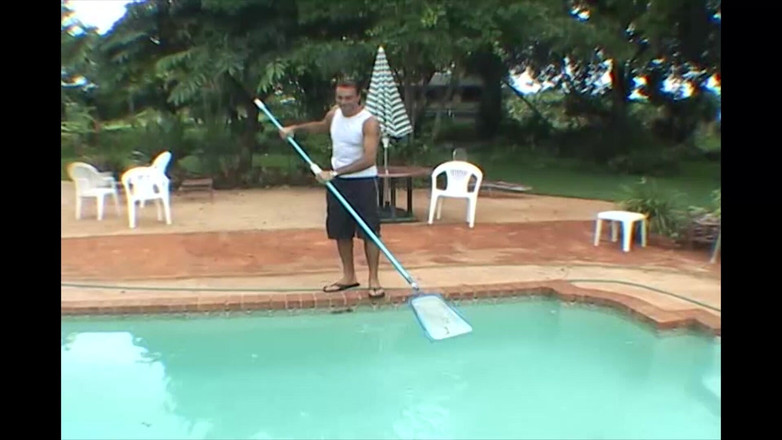 Jerk off and suck until the bitter end: Doigtage sexy en plein air et masturbation de la chatte...