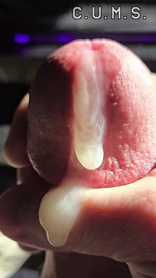 Cum Juggler: C.u.m.s - close up and motion slowed - video terbaik dari solo...