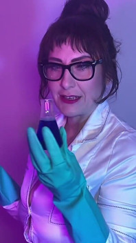 The Cure: Una Historia De Vampiros... Ciencia O Fantasía De Fang Bang