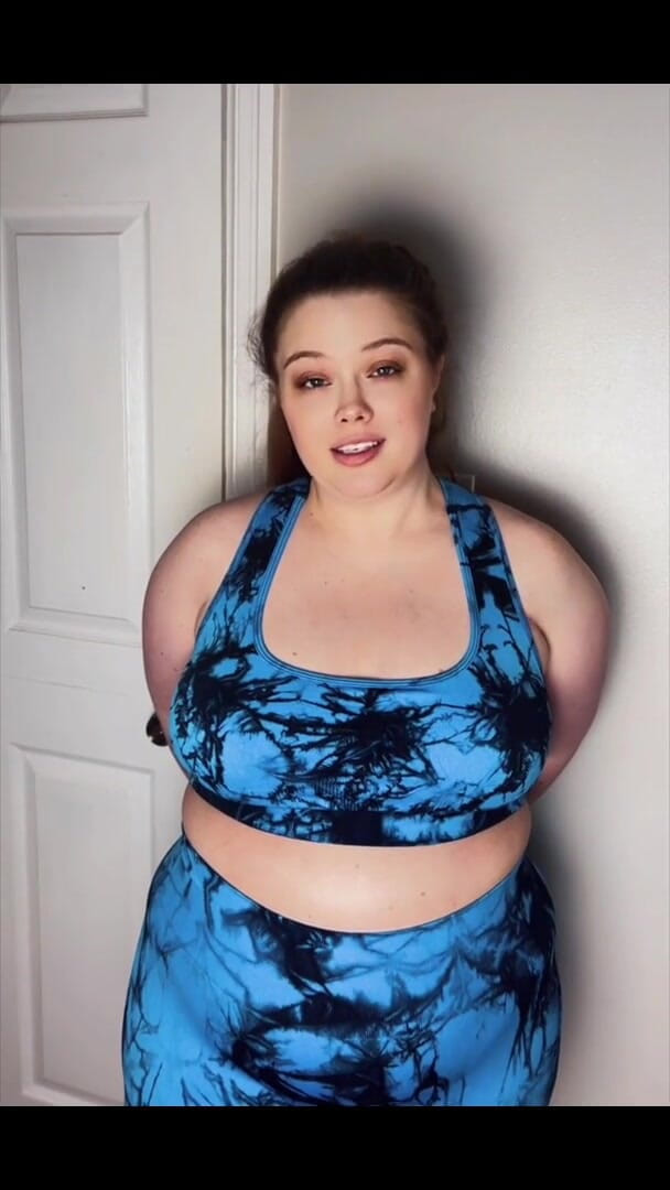 Prettyin puddles: BBW - น้องสาวไม่แท้และพี่ชายไม่แท้สวมบทบาทเดี่ยว มุมมองคนเย็ด