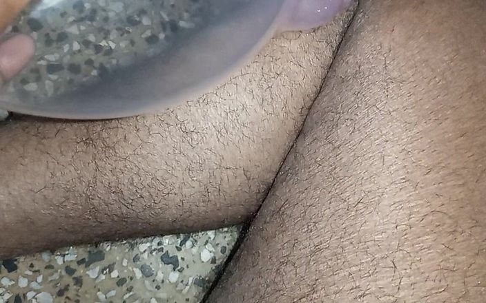 Sweet Indian cock: Estoy lamiendo el coño de mi esposa india y sus...