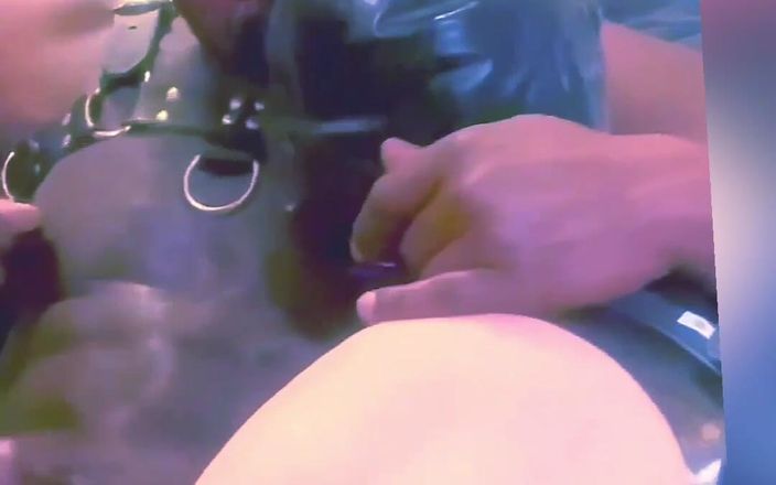 Black smoking muscle stepdad: Màn chơi vú đa chủng tộc mãnh liệt bằng lời nói &amp;...