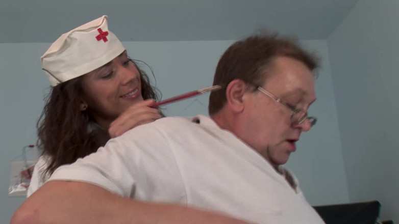 Mydirtyxxx: Heiße doktor-sexspiele in der praxis - doc-fetisch