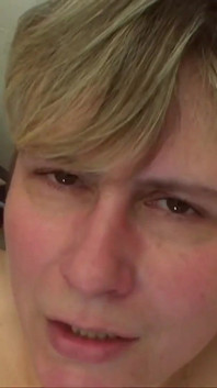 Ich ficke diese sehr fette kurvige blondine mit ihren großen weichen möpsen und ihrer sehr heißen muschi, ganz nass