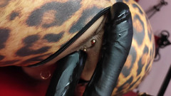 Princess18_: Leopardí kočičí kombinéze, dvojitá penetrace s latexovým korzetem, stříkání