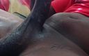 Bbc Godaddy: Tombul kalçalı erkek çocuk bakıcısı işten sonra kanepede mastürbasyon yapıyor