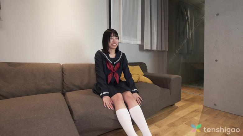 Tenshigao: Drăguța Serina Hirose futută într-o uniformă de student