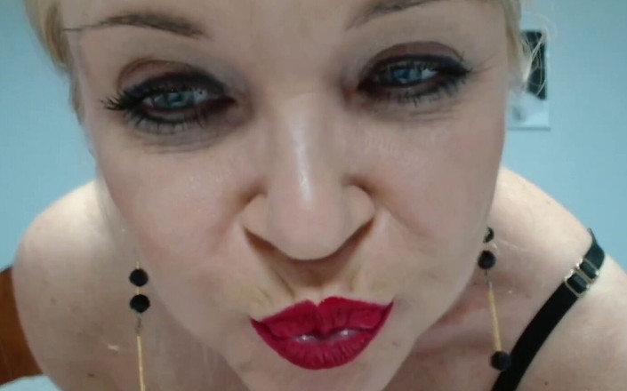 Misses_Jenny: Sladké rande se sexy milfkou