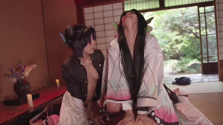 Raptor Inc: Cosplayer shakes her hips wildly in cowgirl 2 - 2 disc set
