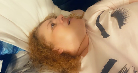 Curvyliz9: Video chat