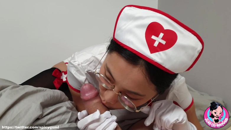 SpicyGum: June Liu - азиатская медсестра делает милый минет своей пациентке