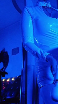Dea eva lattice domina domina solo fetish scopata giocattoli bDSM tacchi pvc culo grosso miLF