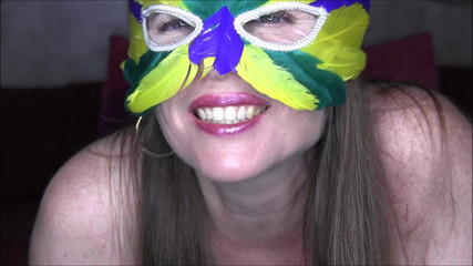 Nikki Nevada: Mască Mardi Gras 2019