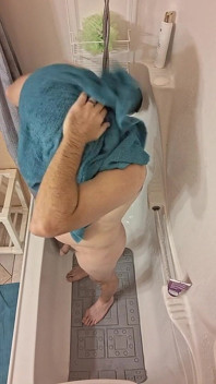 DubeSnackes, Doccia Tempo, strofinando le bolle di sapone su tutto il mio corpo, poi assicurarsi che il mio cazzo sia pulito strofinarne uno fuori.