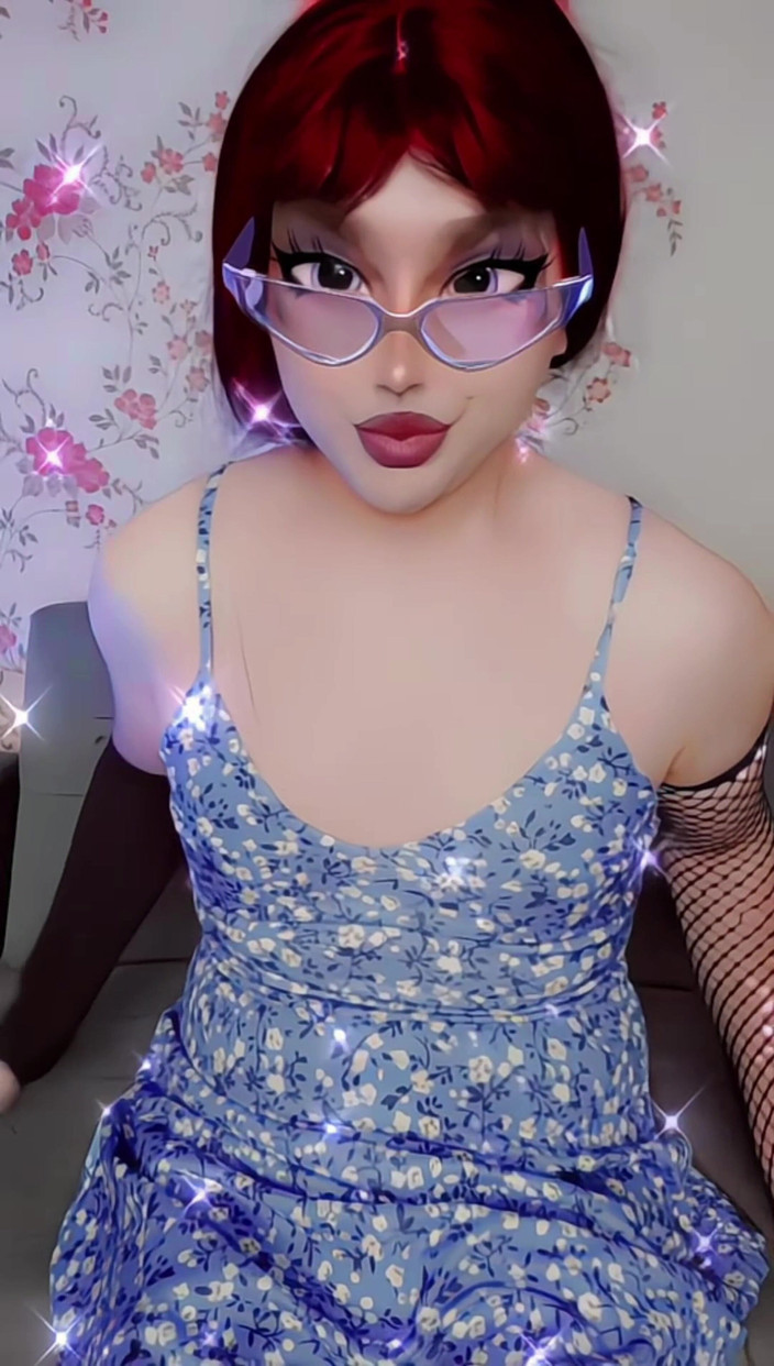 Kitty_Cross: Sizzling Secretar Vibes: Kitty Stuns într-o rochie albastră ca Ultimate Femboy...
