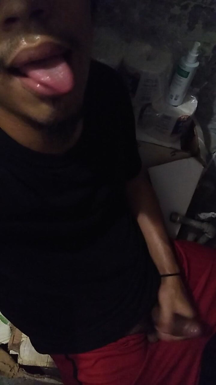 AlexAlejandro13: 내 자지를 즐기세요