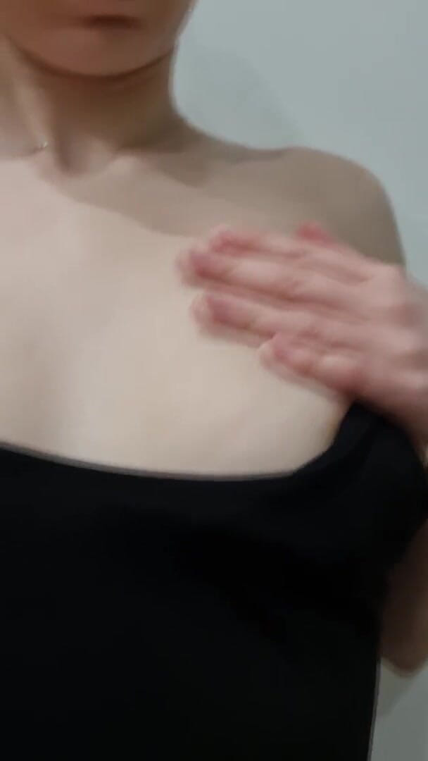 Cum_Passion: 你想要在这里射精吗？？我在等你...