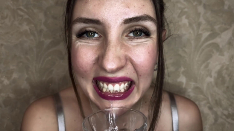 Hottie goddess: Mucus Mastery Lips with Lipstick &amp; Spit in Glass