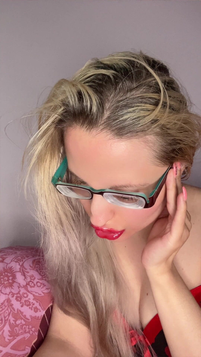 FinDom Goaldigger: बिम्बो लड़की या लड़का परिवर्तन