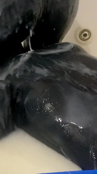 Spelen in sperma met sombere babe, vol - Alex Latex