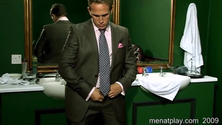 MenAtPlay: On Reflection