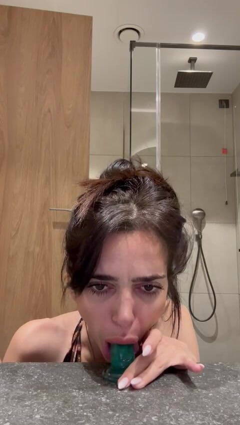 silicone_brunette: Leopard Doggy Ngentot