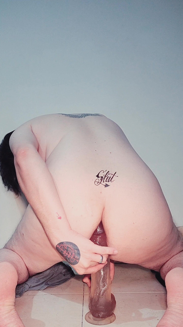SlutClosetedfag: Dildo sürtük azgın