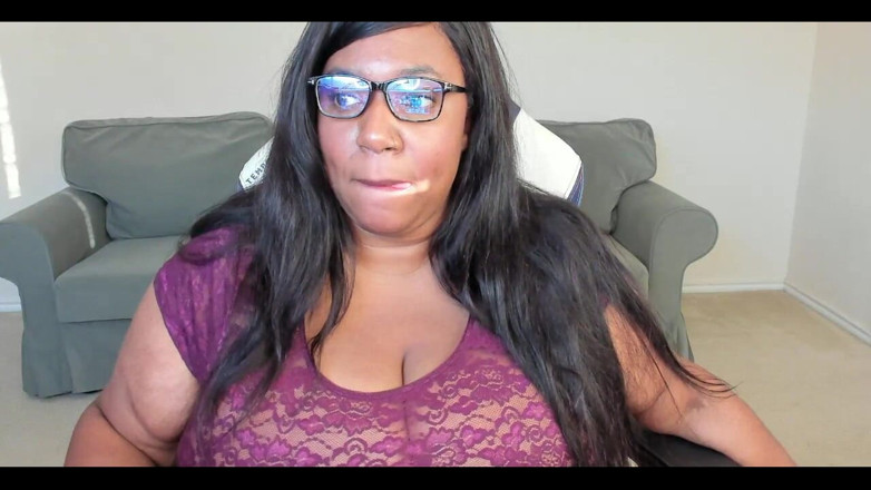 Josie4yourpleasure: Ayo ambil kayu itu pagi-pagi!