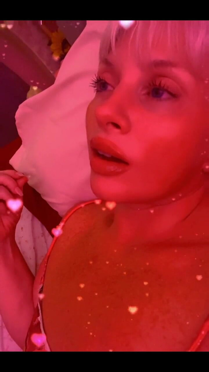 PaintedRose: Go with the Flow