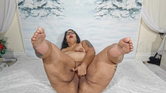 Zozonicoco: BBWが脱ぎ抜き、マスターベーションをしながら、かわいいクリスマスランジェリーで自分の体液を味わう