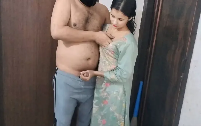 NAASRIN KHAN: The Owner Made His Servant Suck His Dick